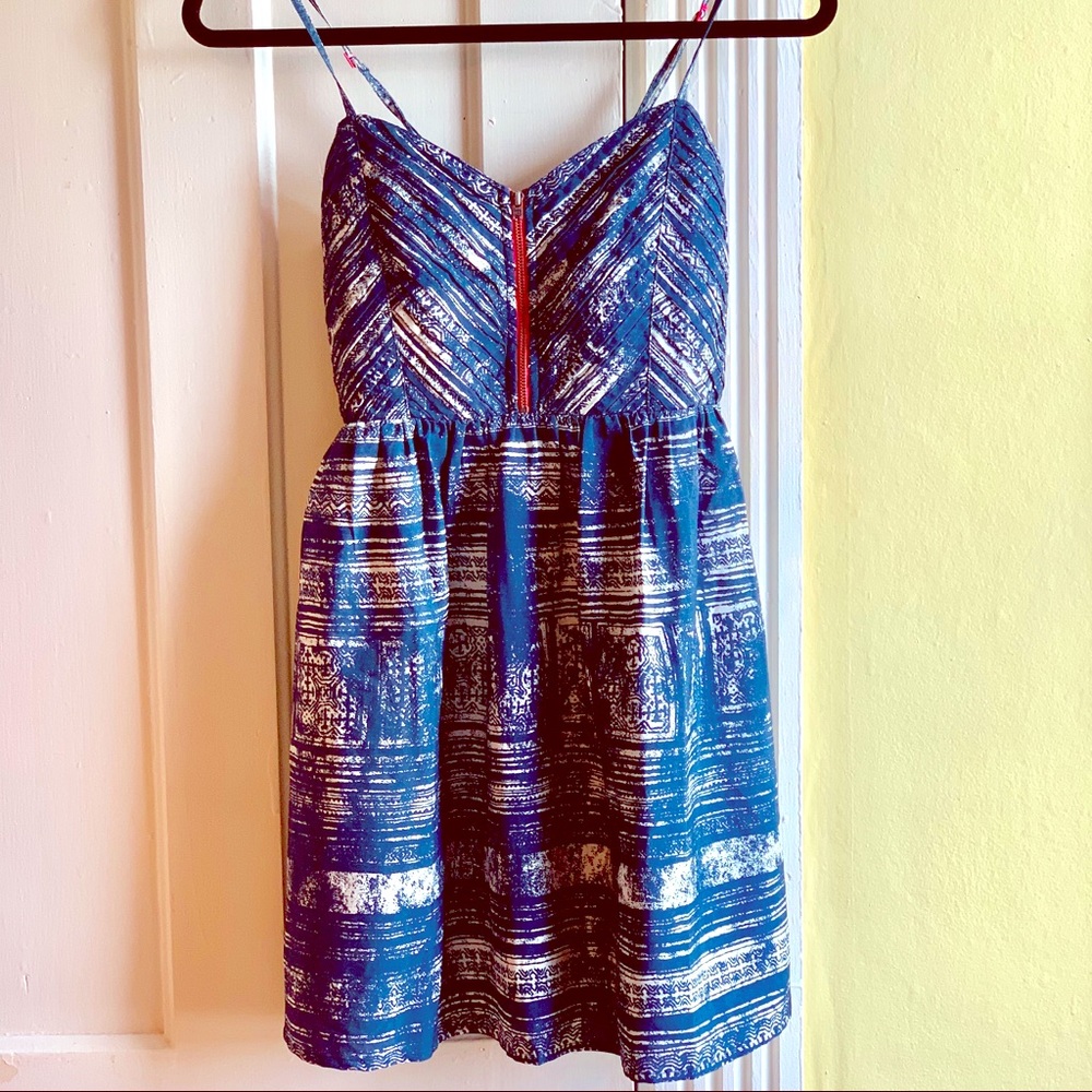 🏄🏼‍♀️{Roxy} Blue Pattern Mini Dress🌊